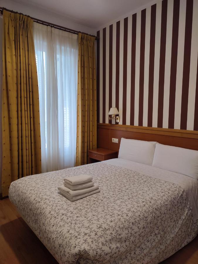 Hostal Salome Madrid Exterior foto