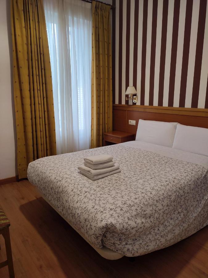 Hostal Salome Madrid Exterior foto