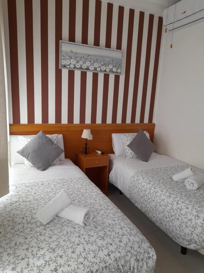 Hostal Salome Madrid Exterior foto