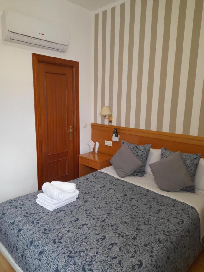 Hostal Salome Madrid Exterior foto